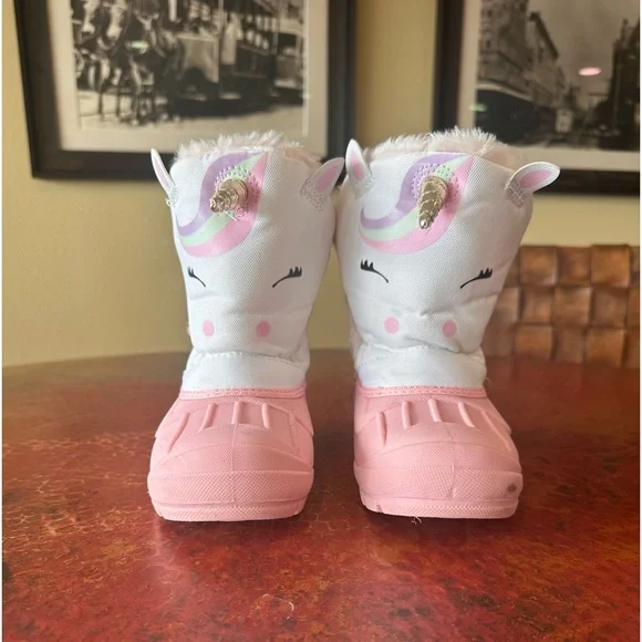 Unicorn Snow Boots Size